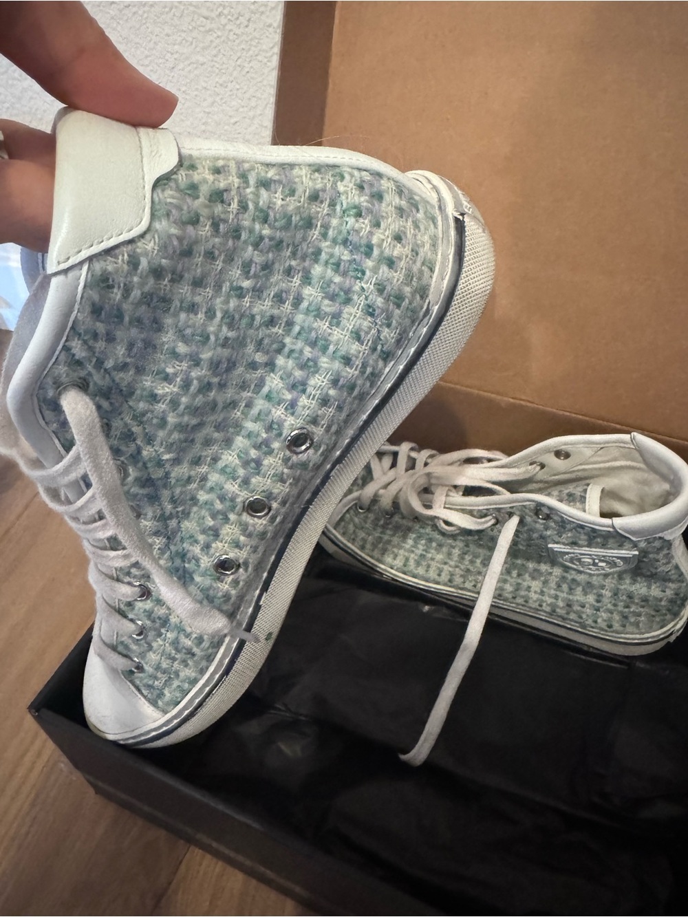 Saint Laurent White High-Top Sneakers - Picture 4 of 6
